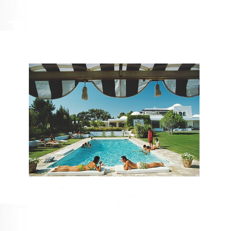 Retro Poolside Host Luxury Lif – Luxury Lifestyle Pictures recenzja i cena